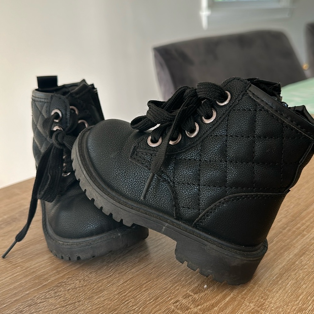 toddler black combat boots size 6